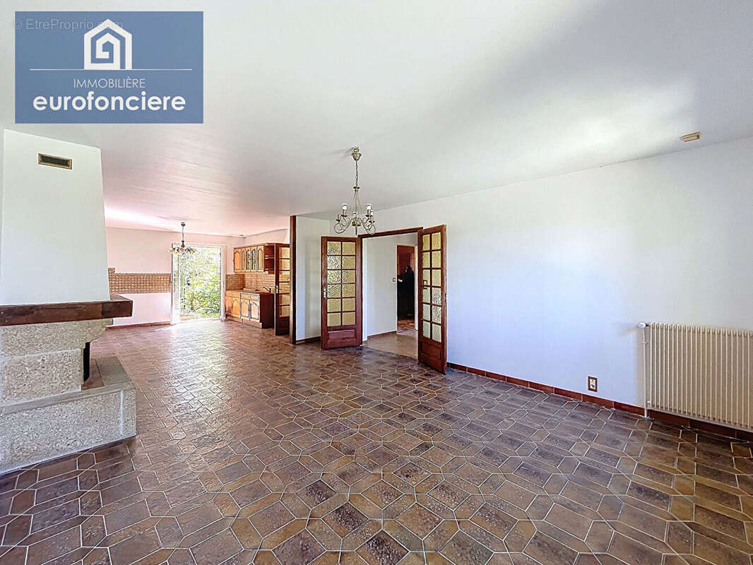 Maison à CRENEY-PRES-TROYES