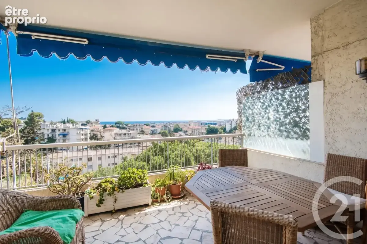 Appartement à NICE