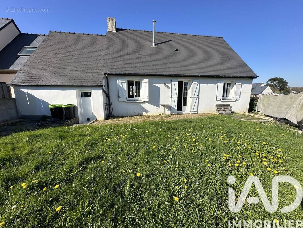Photo 1 - Maison à LANDIVISIAU
