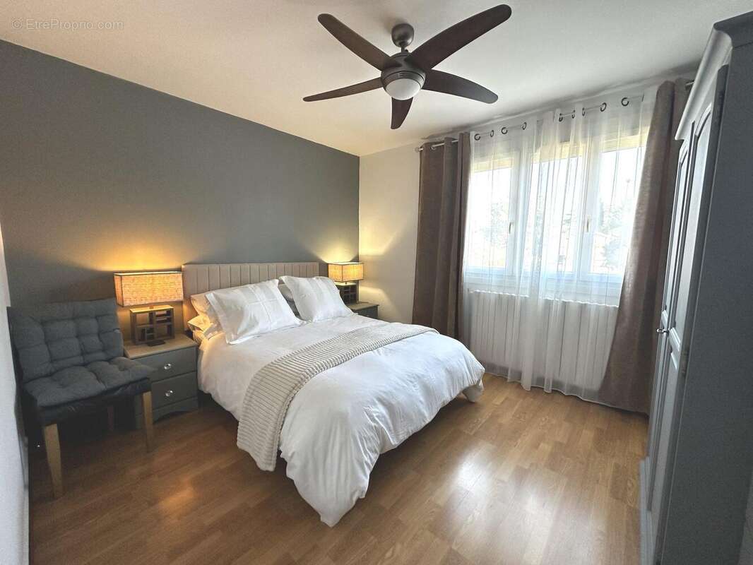 Chambre 1 - Maison à LAUZUN