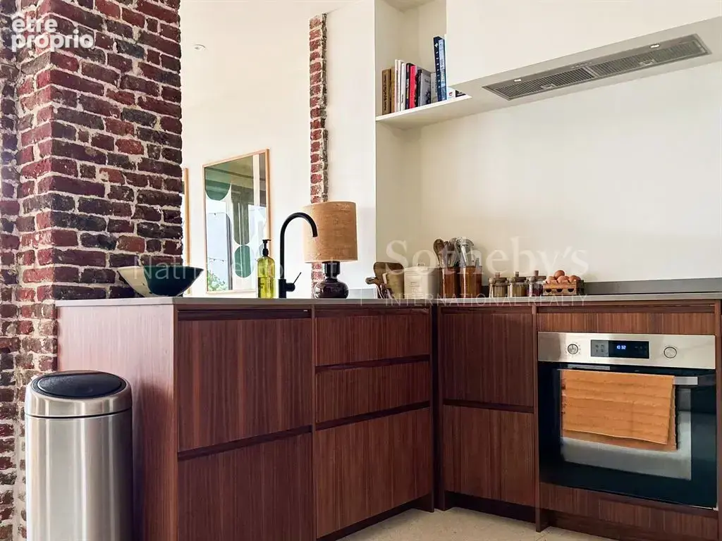 Superbe duplex rénové avec deux terrasses – Place des Archives - photo 9