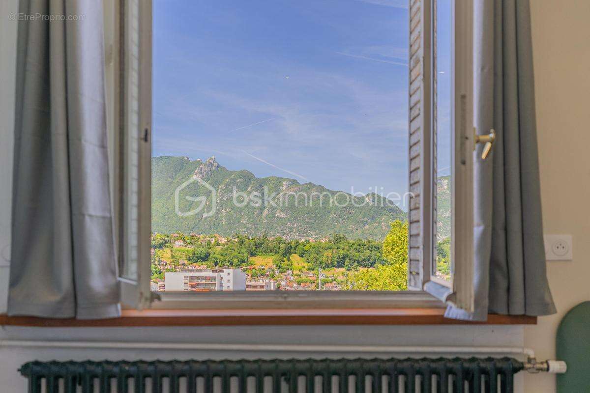 Appartement à AIX-LES-BAINS