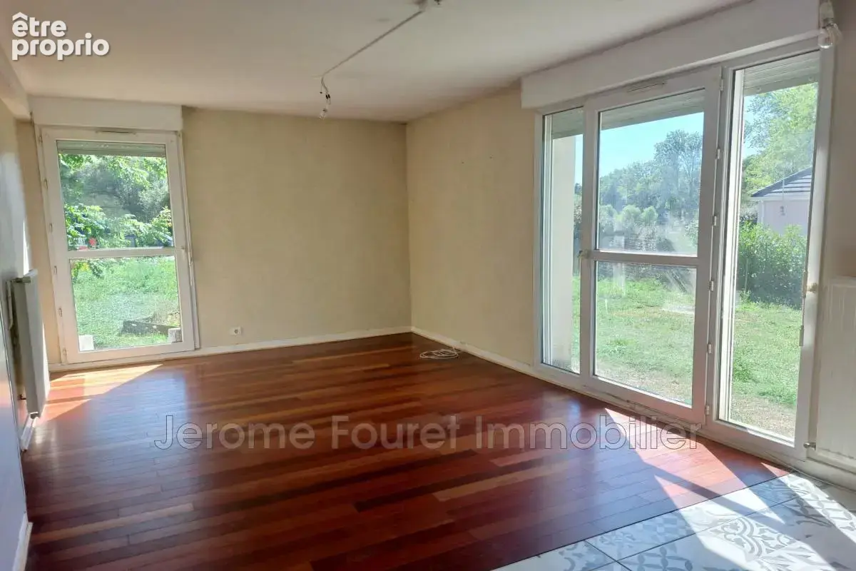 Maison à deux pas du centre-ville et des commodités - photo 2