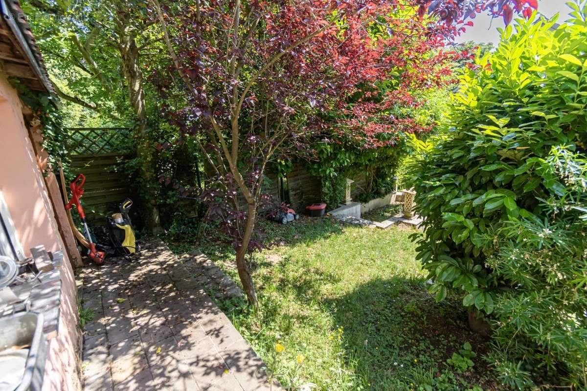 Maison à MONTMORENCY