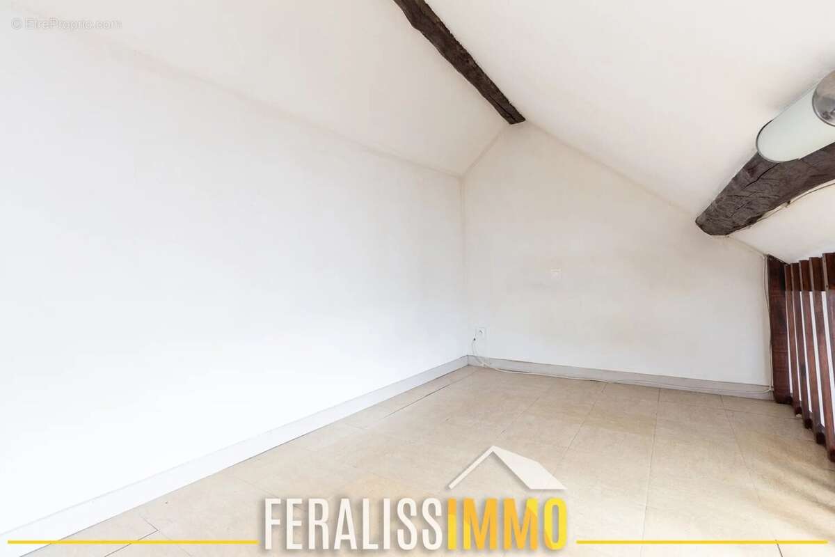 Appartement à VAUREAL