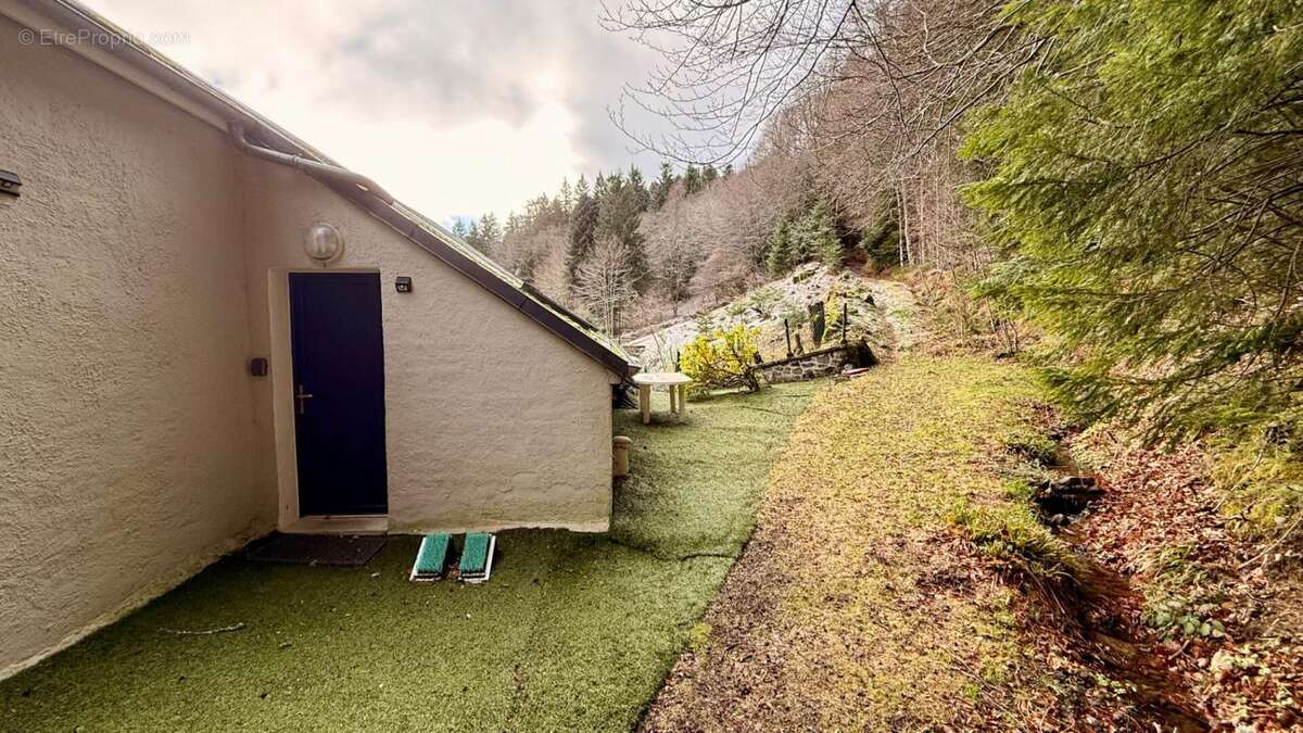 Maison de caractère à fort potentiel Mont Dore 9 pièce(s) 224 m2 - photo 5
