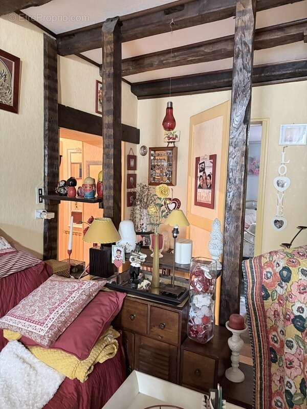 Maison à DUN-LE-PALESTEL