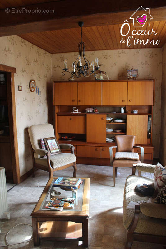 Maison à LA TESSOUALLE