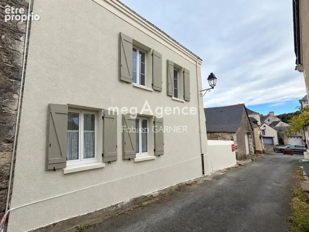 Maison à DENEE