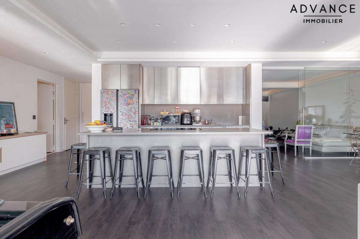 Appartement à NANTERRE