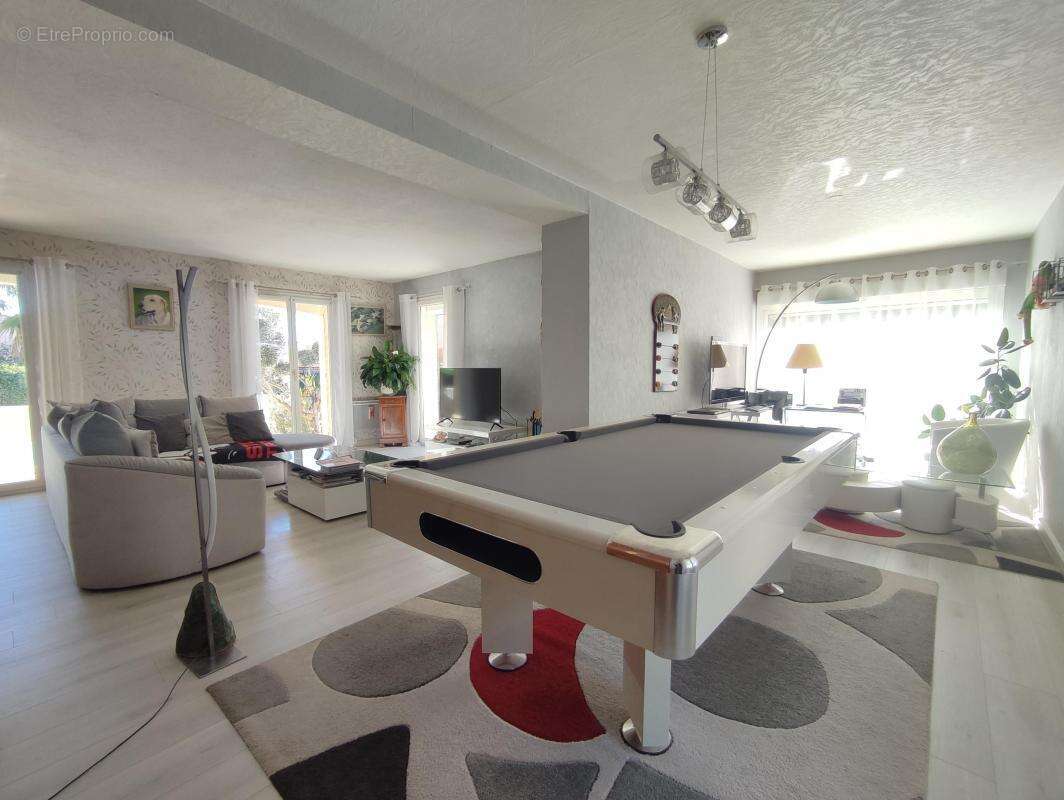 Maison à MONTAGNAC