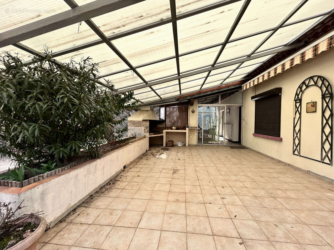 En Cévennes, Maison avec gite et appartement, à vendre - photo 4