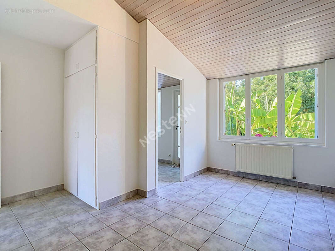 Maison Mouzillon Centre bourg, à proximité directe des commodités, à 3min de l'axe Nantes-Cholet, à 5min de Vallet, à 7min de Cl - photo 12