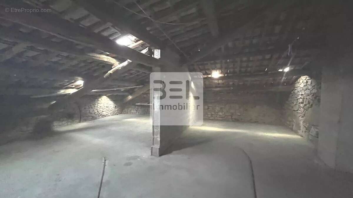 Ideal investisseur local commercial et appartement type 4 - photo 11