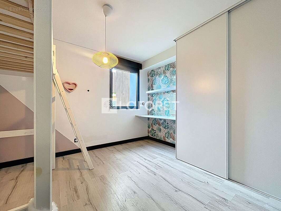 Maison à SAINT-OUEN-DE-THOUBERVILLE