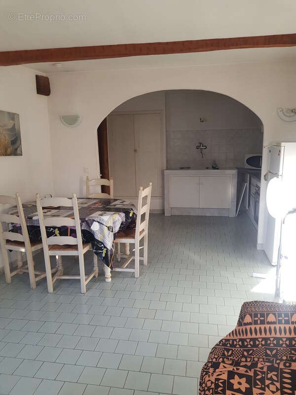 Draguignan centre bel F2/3 bon état lumineux calme 94340€ crn2258 dpe D - photo 6