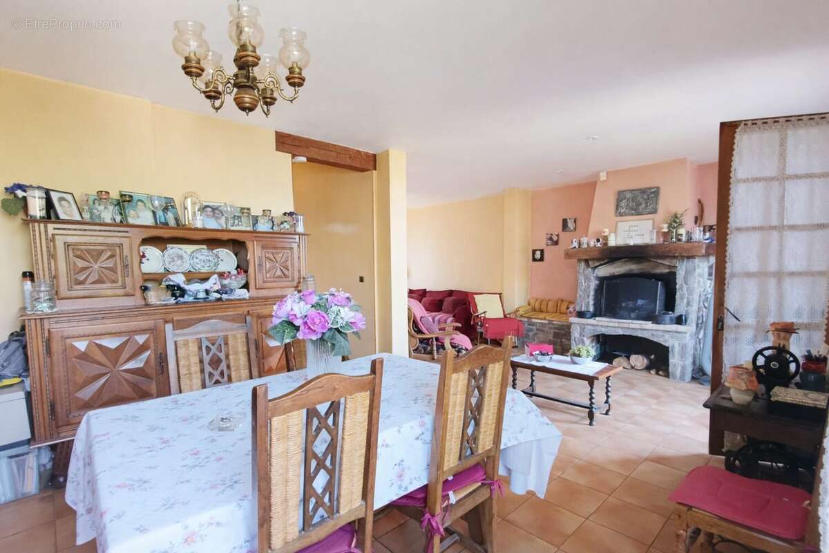 Maison à HOUILLES