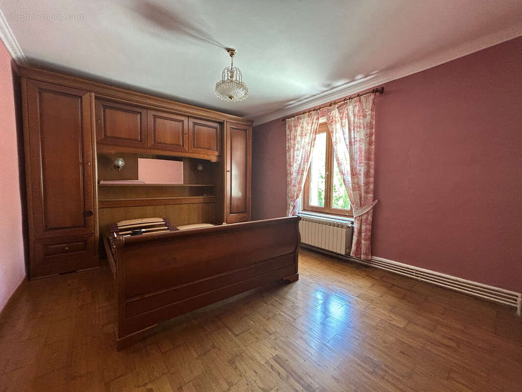 Maison à VIEUX-CONDE