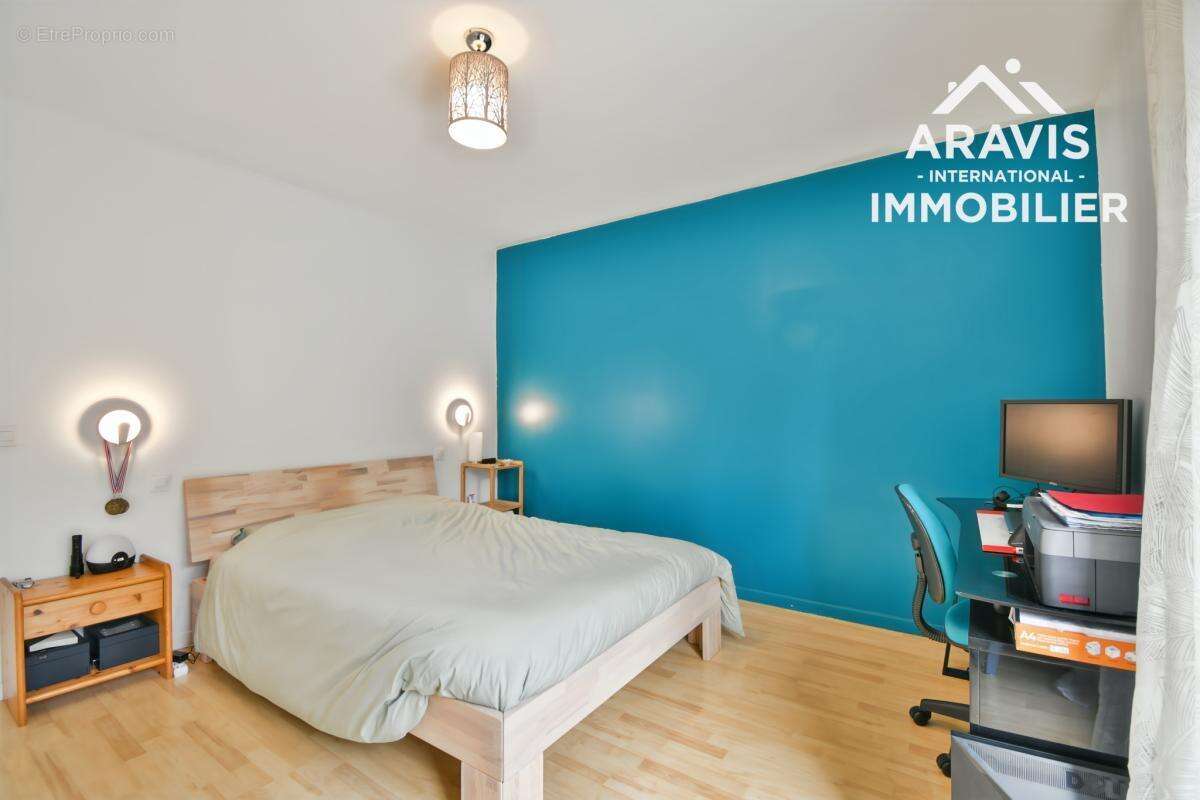 Appartement à SERRAVAL