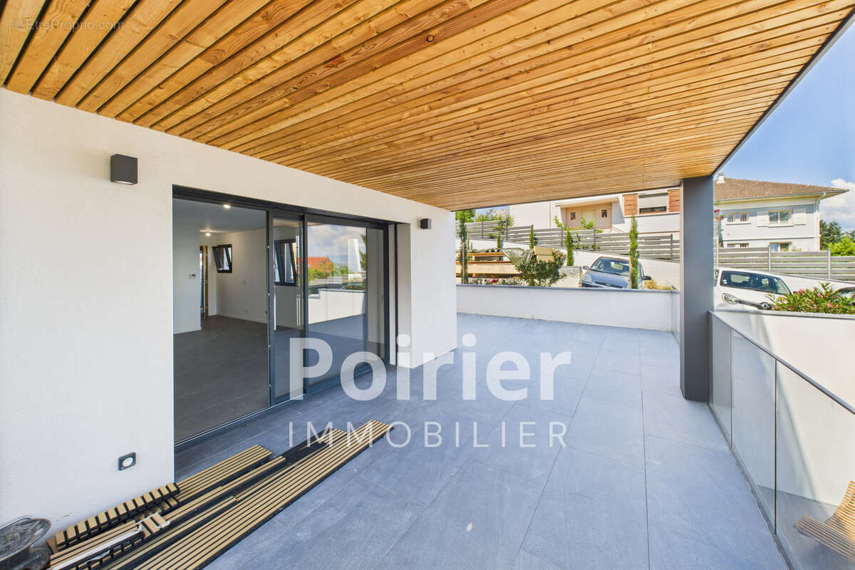 Appartement à NEUVECELLE