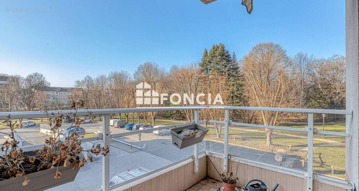 Appartement à ANNECY-LE-VIEUX