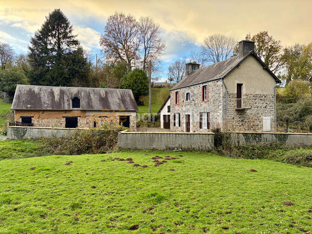 Maison à SAINT-SAUVEUR-LENDELIN