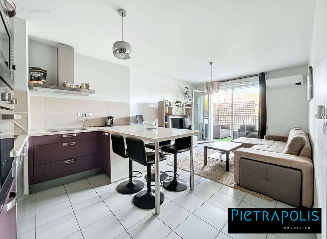 Appartement à SAINT-FONS