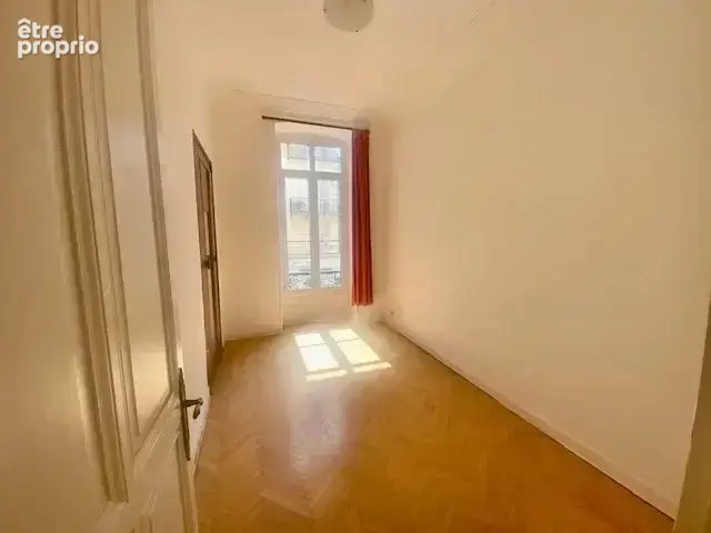 Nice carabacel spacieux appartement 3/4 pieces - photo 8