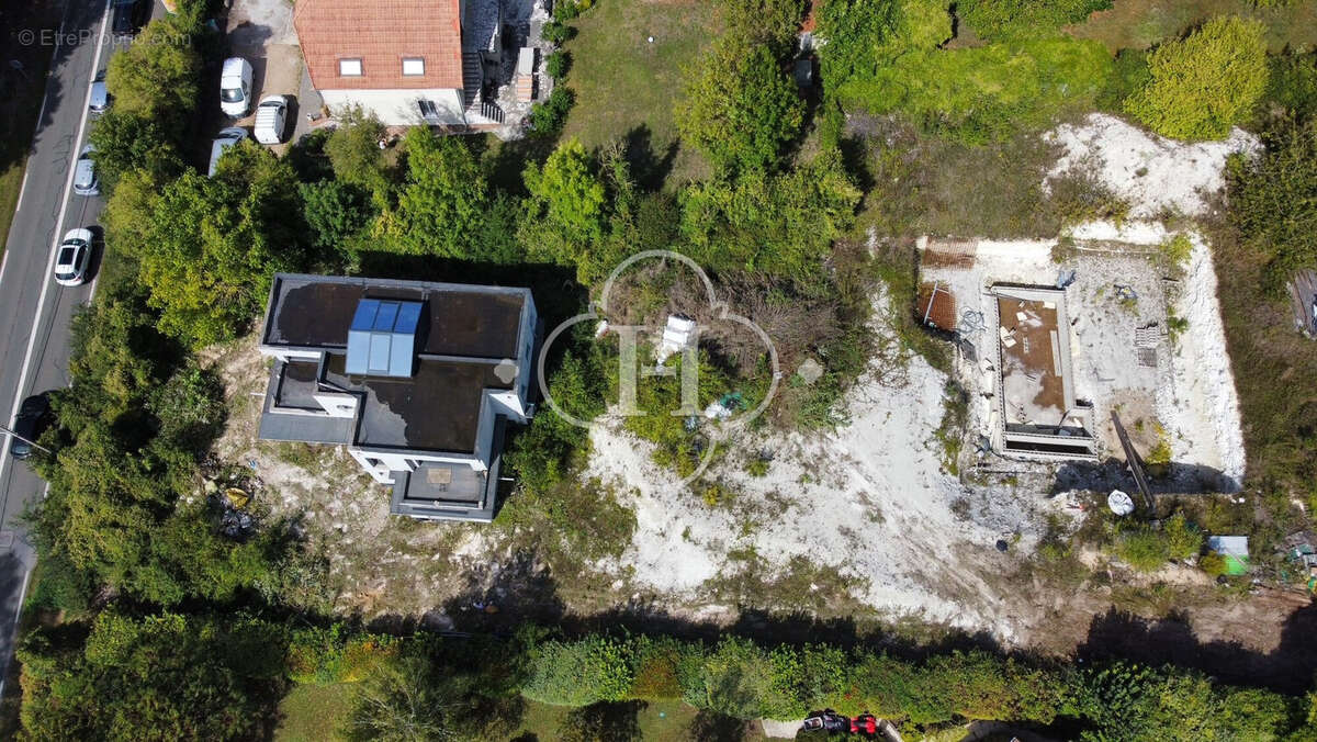 Maison à AULNAY-SUR-MAULDRE