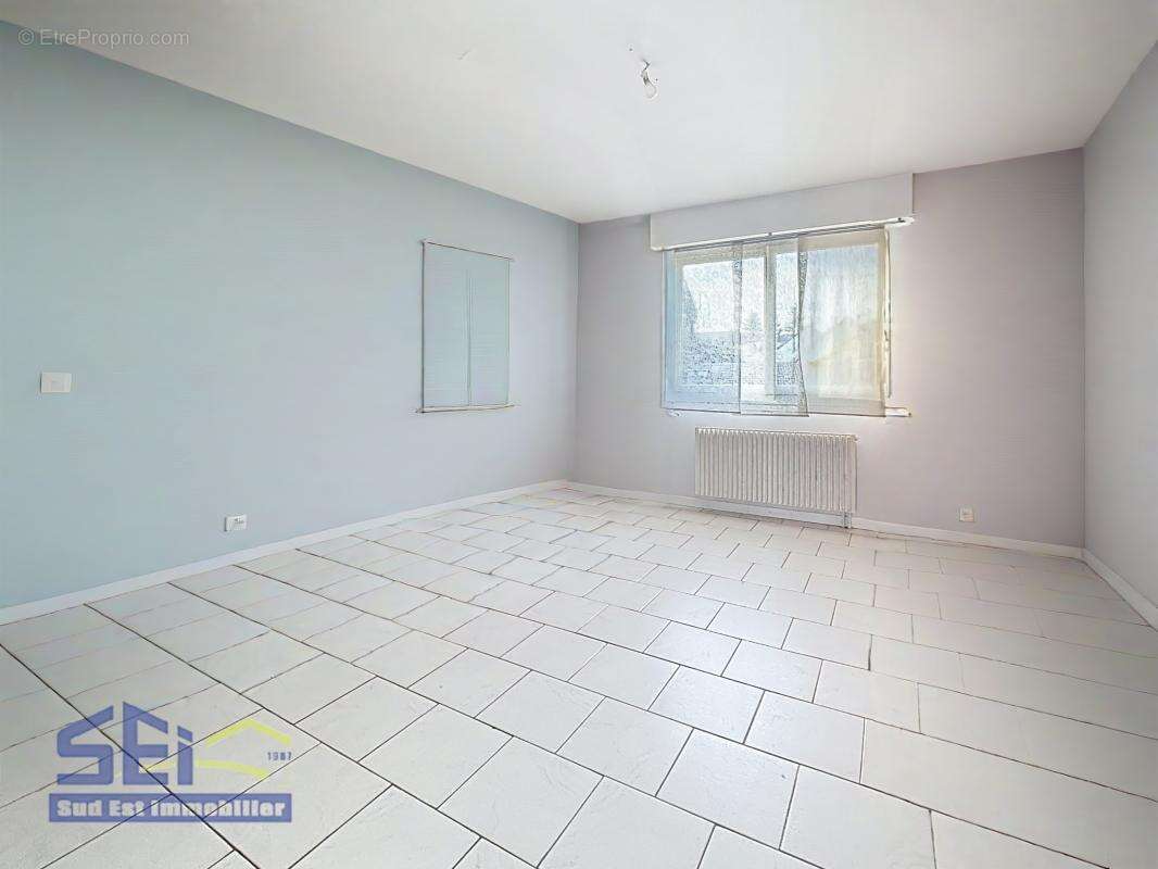 Maison à VILLIERS-SUR-MARNE