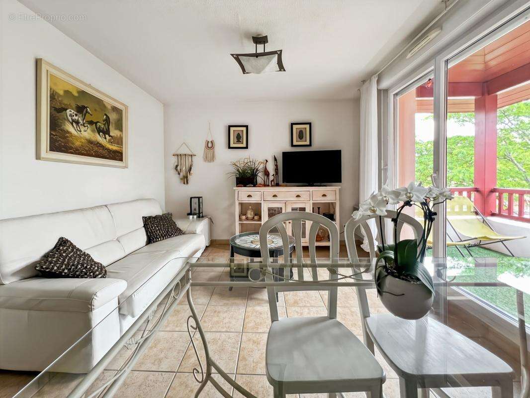 Cambo Les Bains, T2 de 37,02 m² avec parking - photo 3