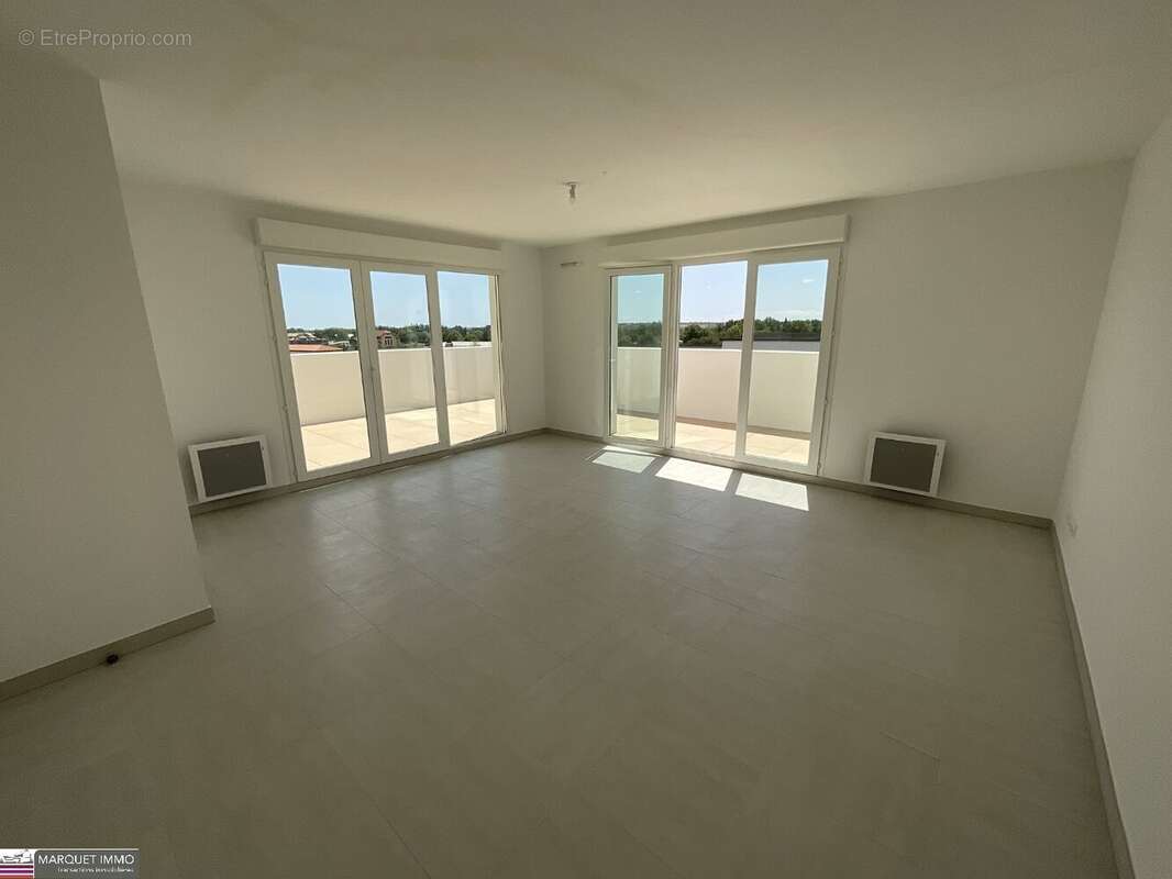APT T3 offrant 64 m² avec terrasse 23 m² et parking au 5° étage avec ascenseur... - photo 3