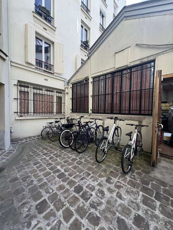 Appartement à PARIS-10E