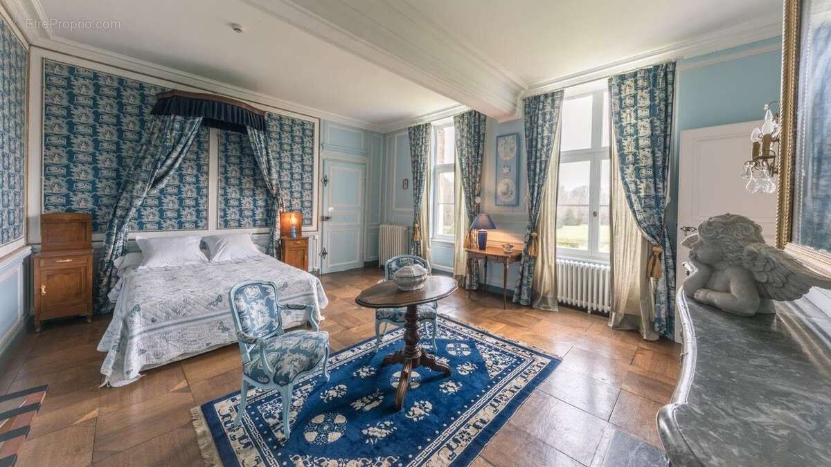 Maison à VITRY-LA-VILLE