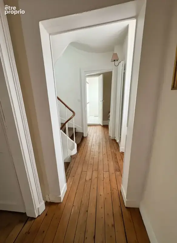 Maison de ville 9 pièce(s) 144 m²  Hyper centre rive gauche LAVAL - photo 9