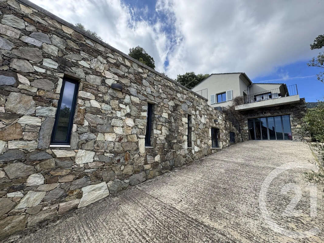 Maison à SAN-MARTINO-DI-LOTA