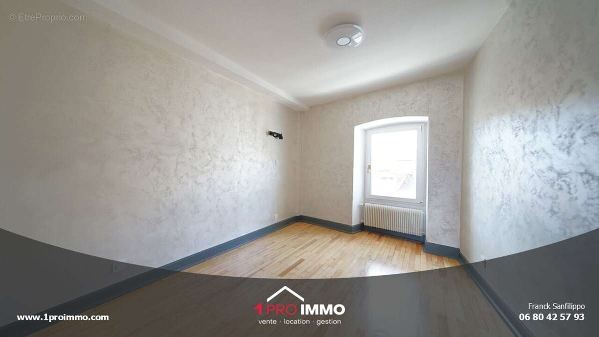 n°8 - Appartement à RIVES