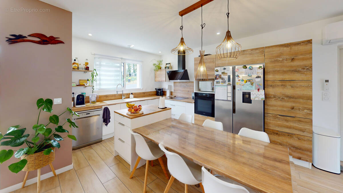 Maison à LASGRAISSES