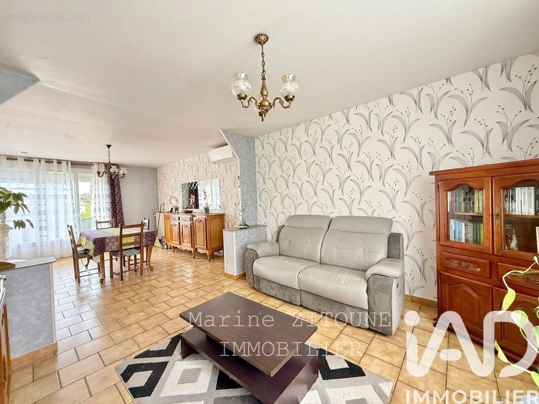 Photo 1 - Maison à LA VILLE-DU-BOIS
