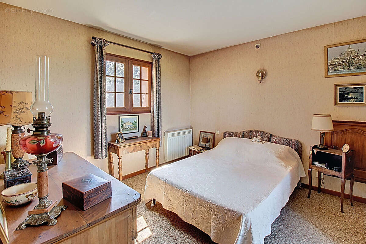 Maison à FIGANIERES