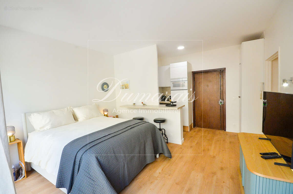 Appartement à PARIS-3E
