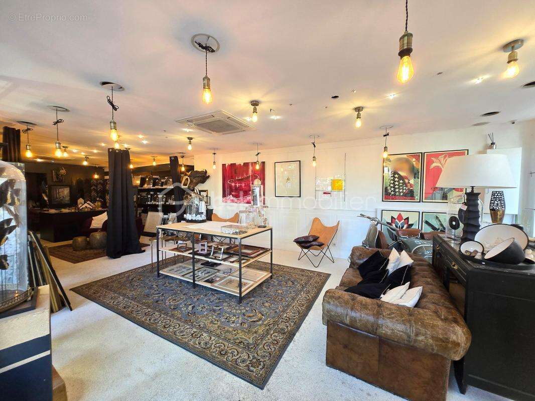 Commerce à SAINT-ETIENNE