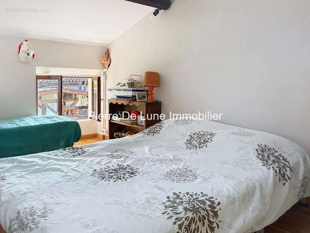 Maison à SAINT-MAURICE-DE-GOURDANS