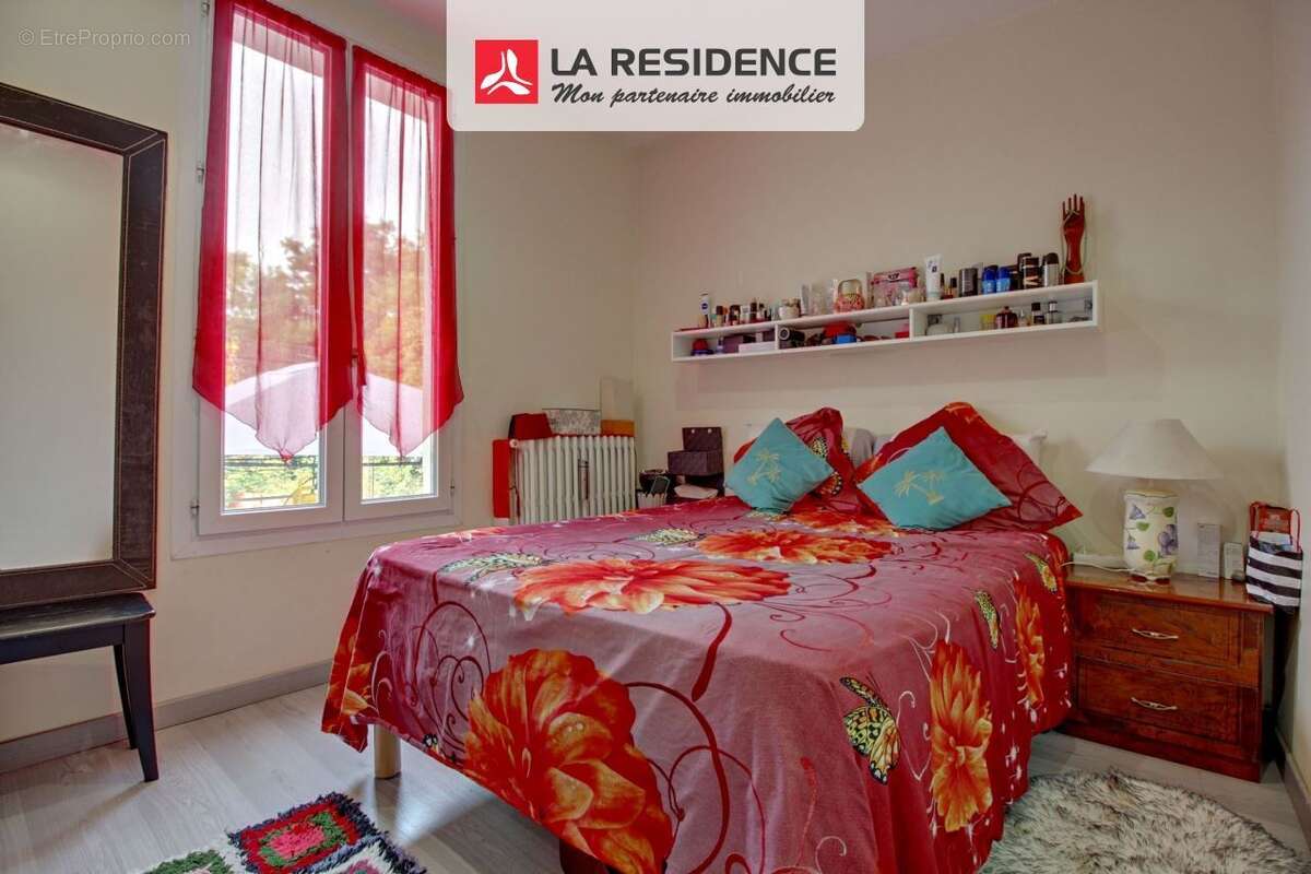 Maison à LES MUREAUX