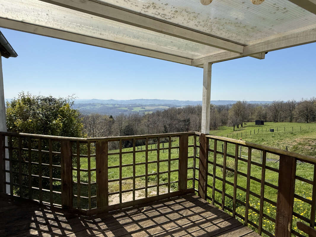 Propriete avec dependances et 11 ha de terrain - photo 43