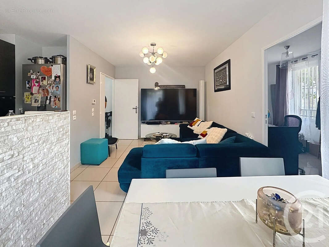 Appartement 72 m² à Garges-Les-Gonesse  - photo 3