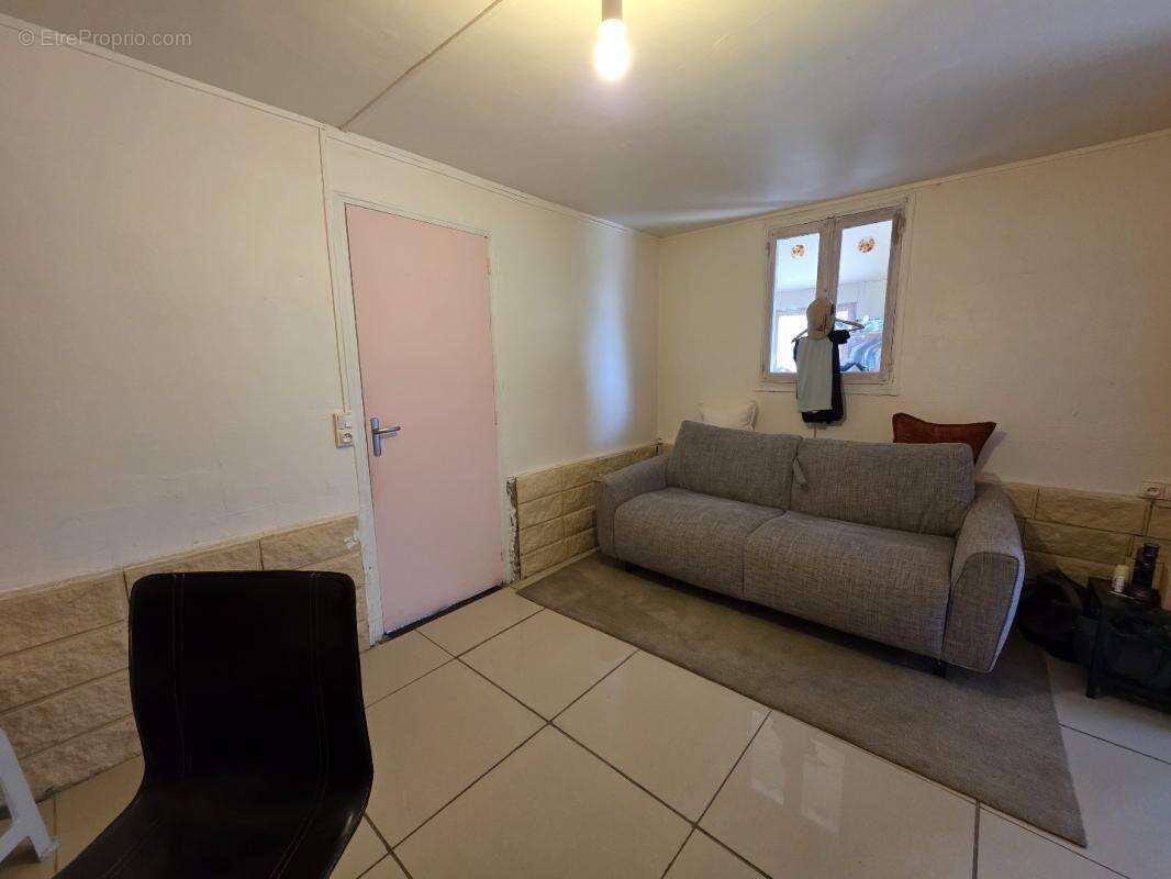 Maison à MEZIERES-EN-BRENNE