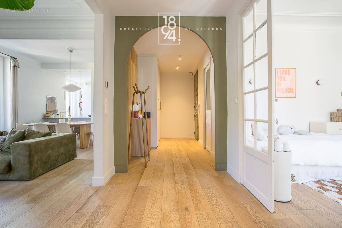 Appartement à MARSEILLE-5E