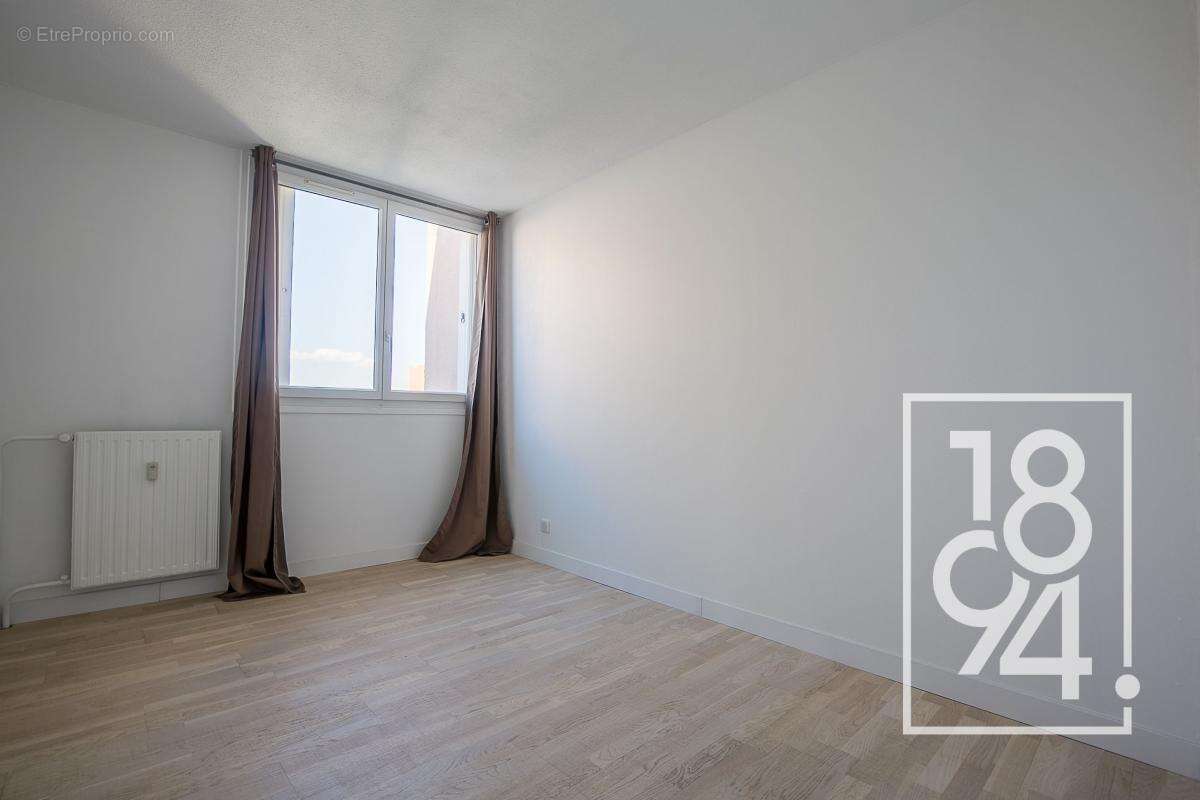 Appartement à MARSEILLE-13E