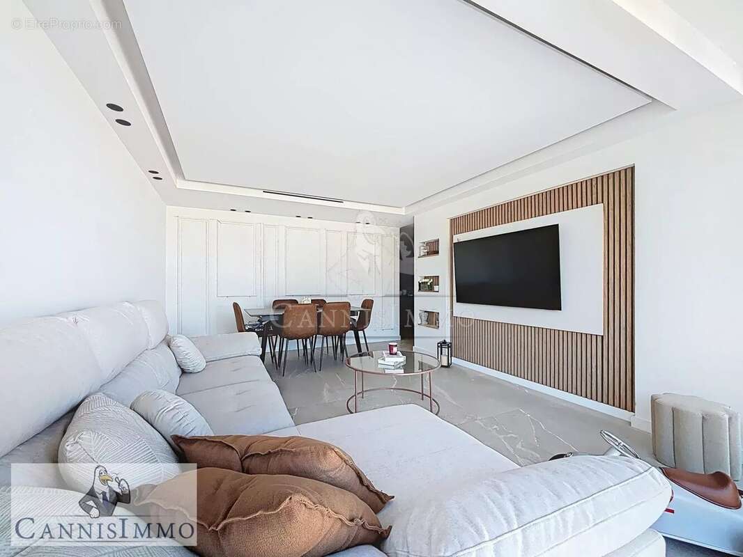 Appartement à LE CANNET